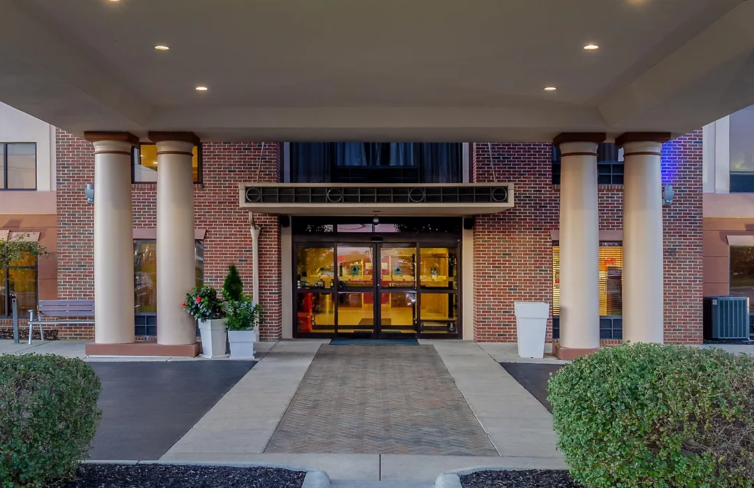 Holiday Inn Express Hotel & Suites Bowling Green By Ihg-1