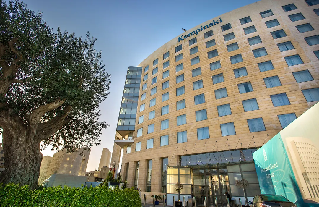Signia By Hilton-1
