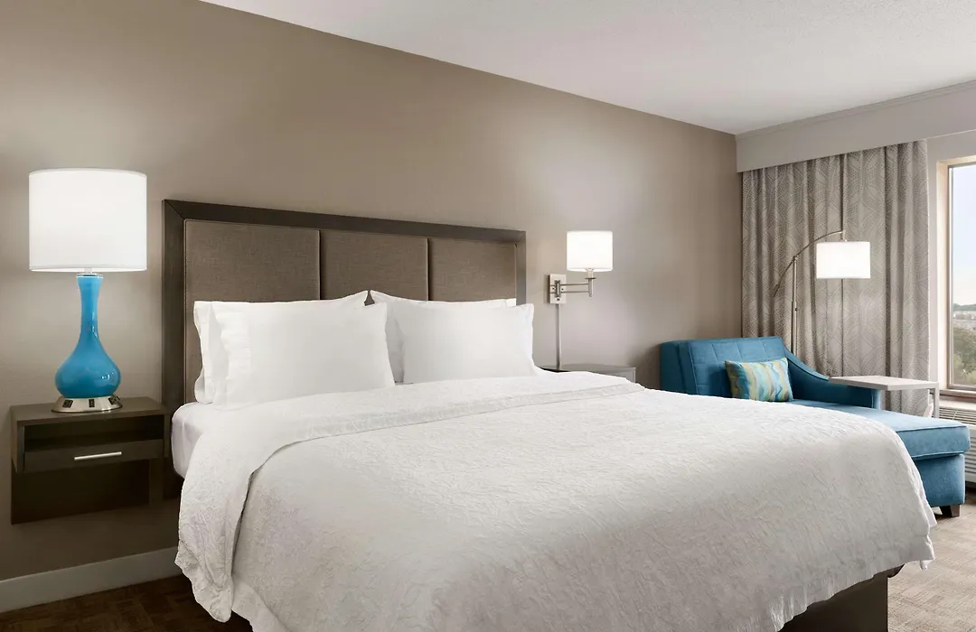 Hampton Inn Stow-1