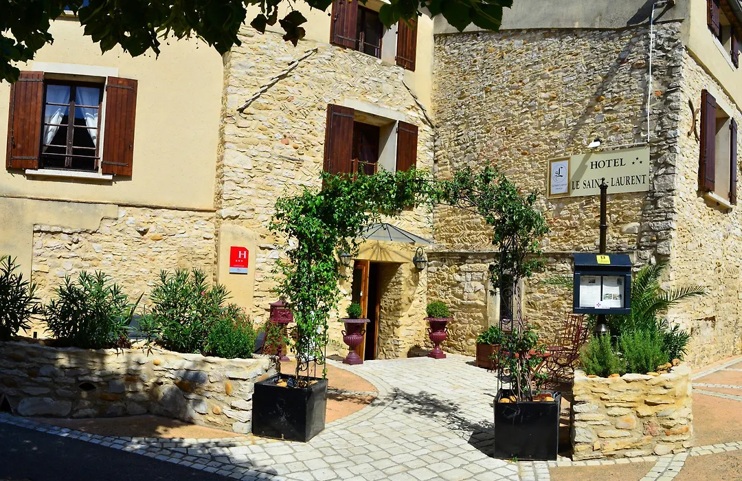 Hotel Le Saint Laurent-1