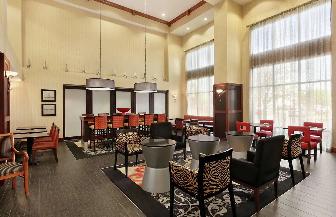 Hampton Inn & Suites Lawton-1