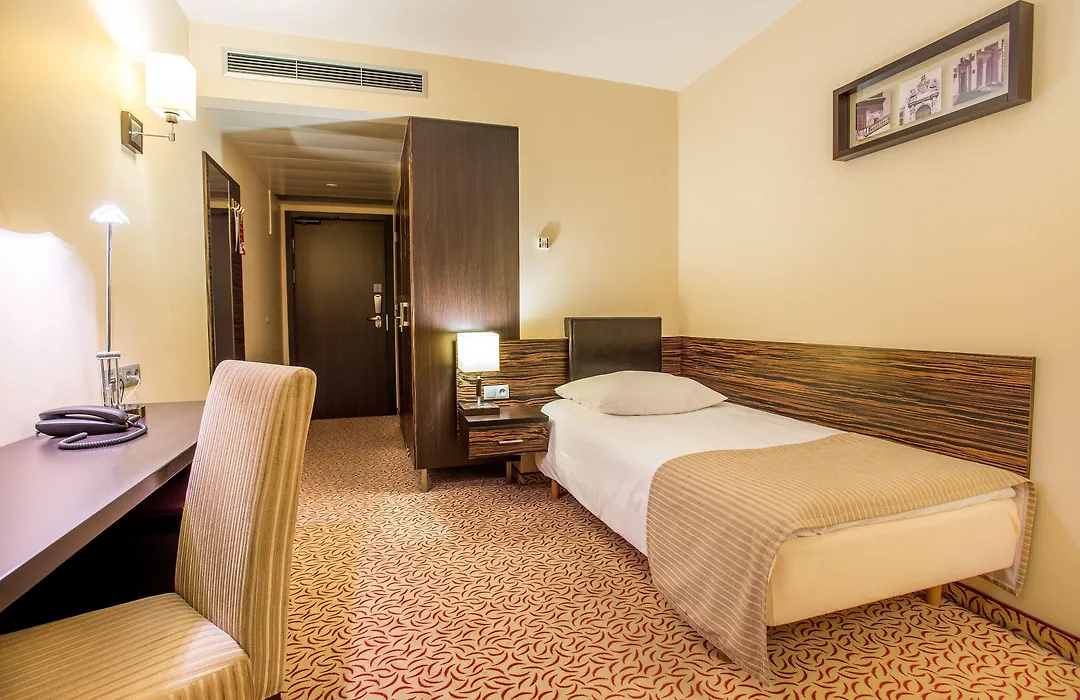 Qubus Hotel Kielce-1