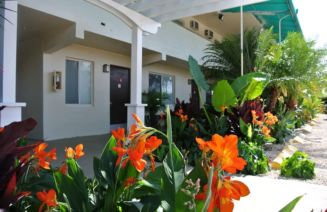 Creekside Inn-1