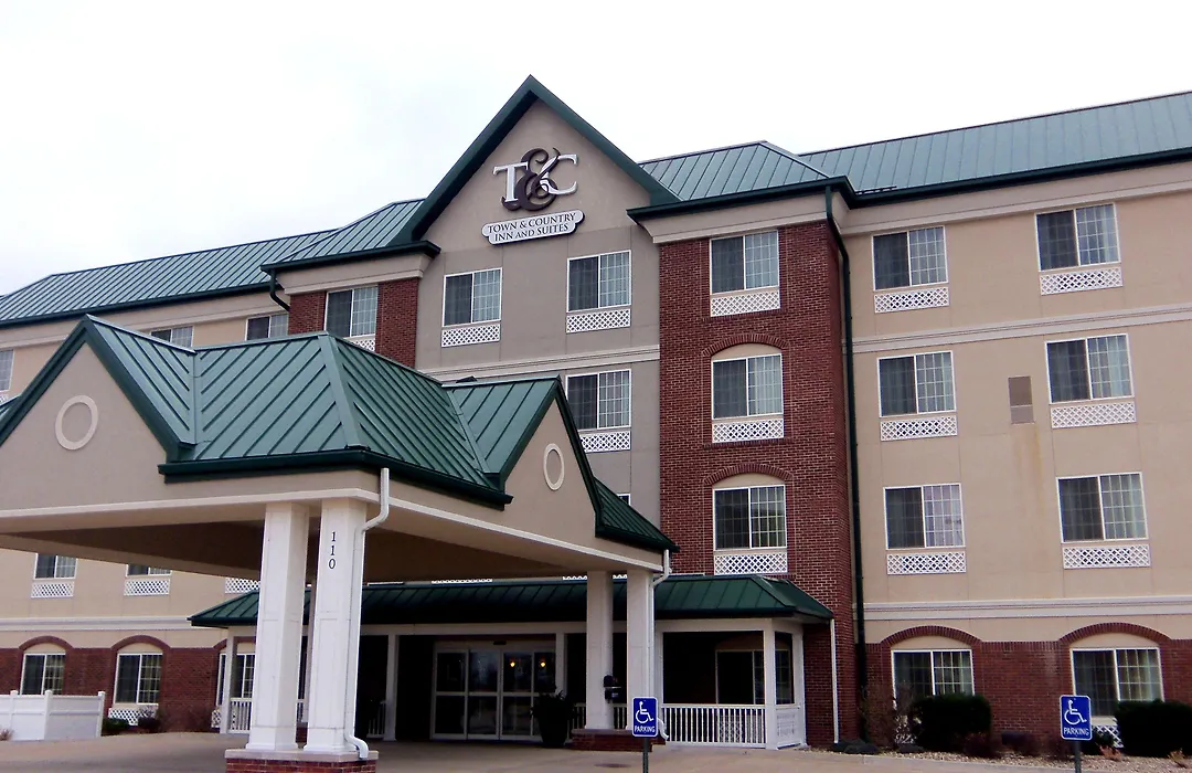Town & Country Inn And Suites-1