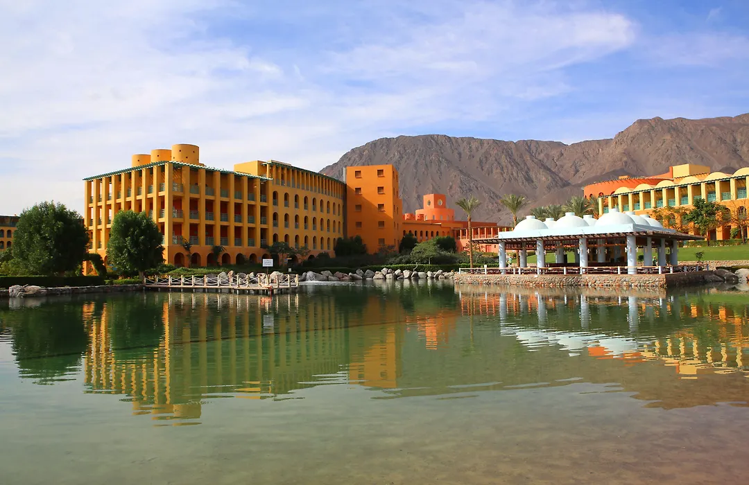 Strand Beach Resort-1