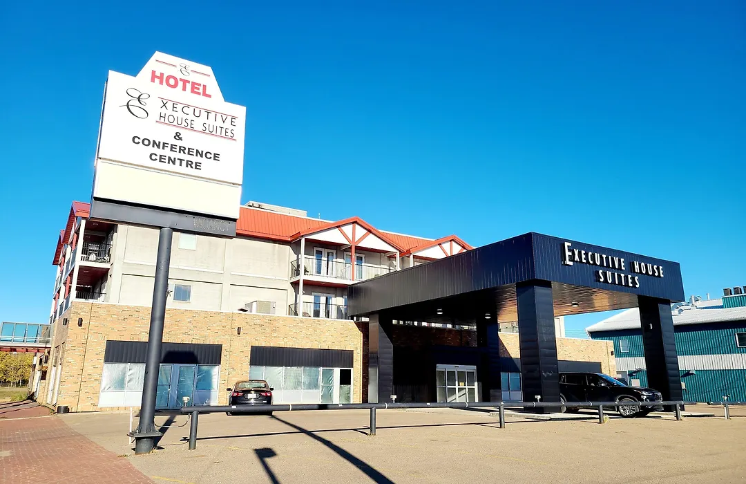 Executive House Suites Hotel & Conference Centre-1