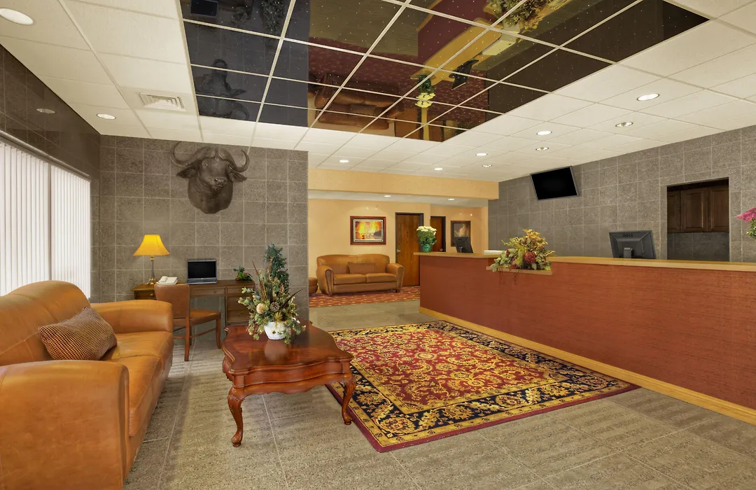 Rushmore Express & Suites-1