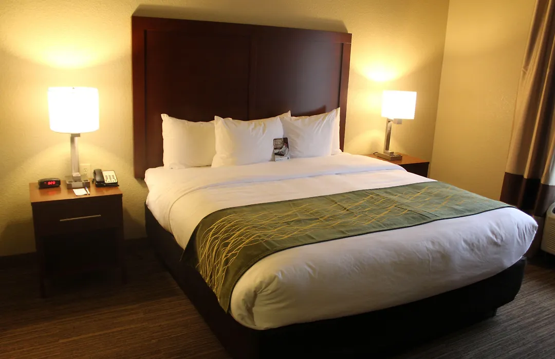 Comfort Inn Bentonville - Crystal Bridges-1