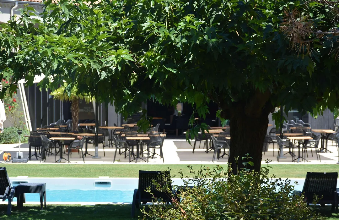 Best Western Premier Clos Syrah Hotel & Spa-1