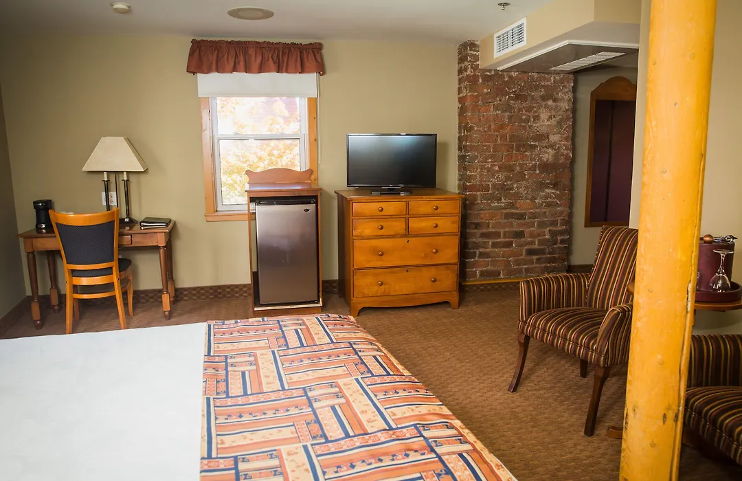 Murray Premises Hotel-1