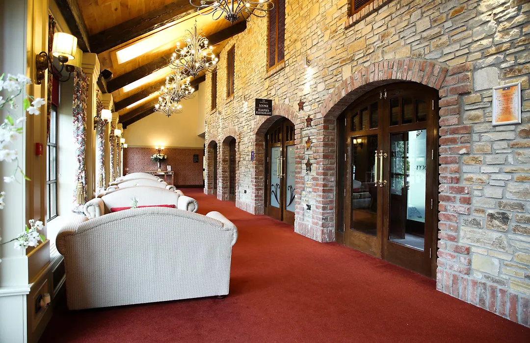 Mulroy Woods Hotel-1