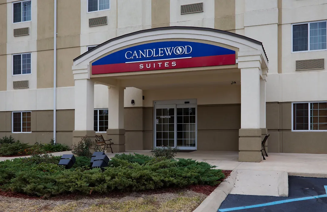 Candlewood Suites Pearl By Ihg-1