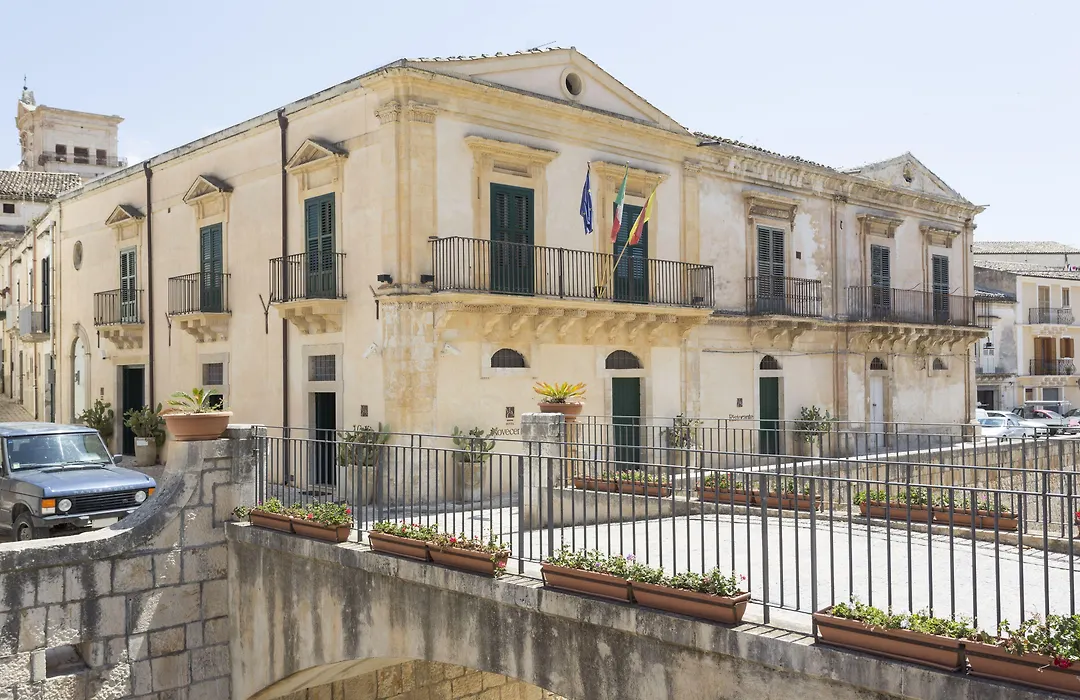 Hotel Novecento-1