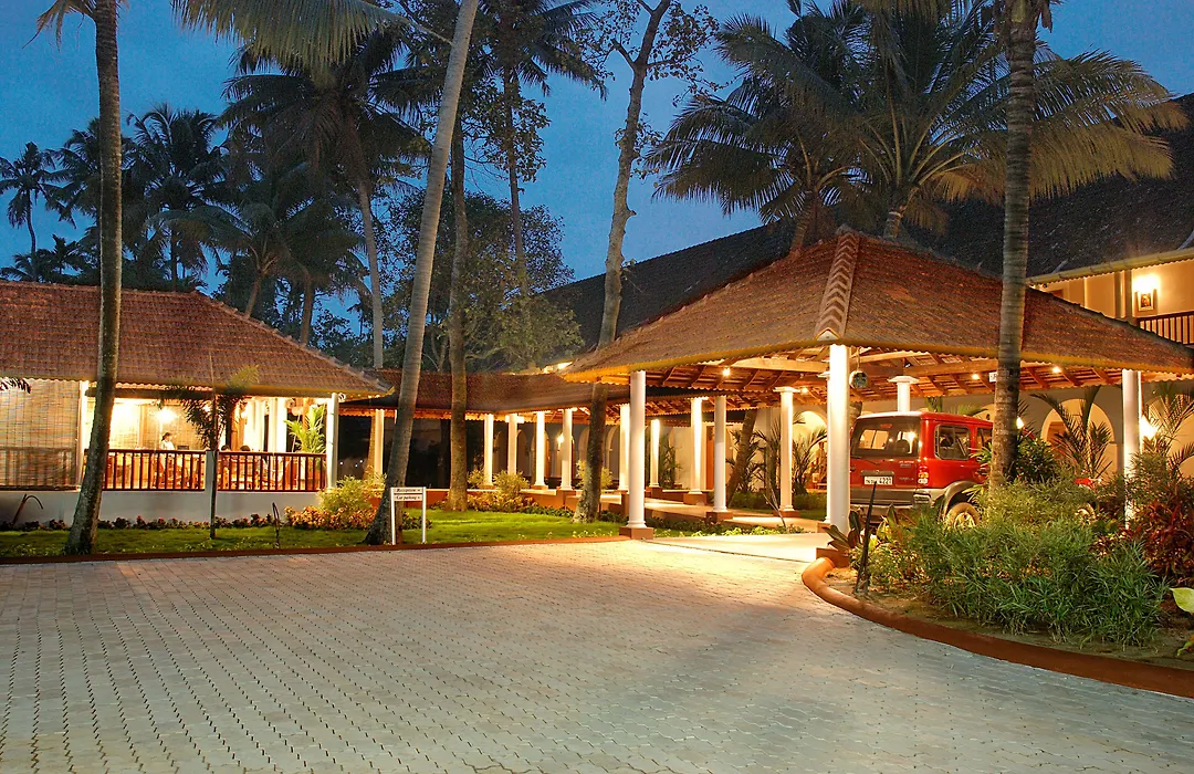 Lemon Tree Vembanad Lake Resort, Kerala-1