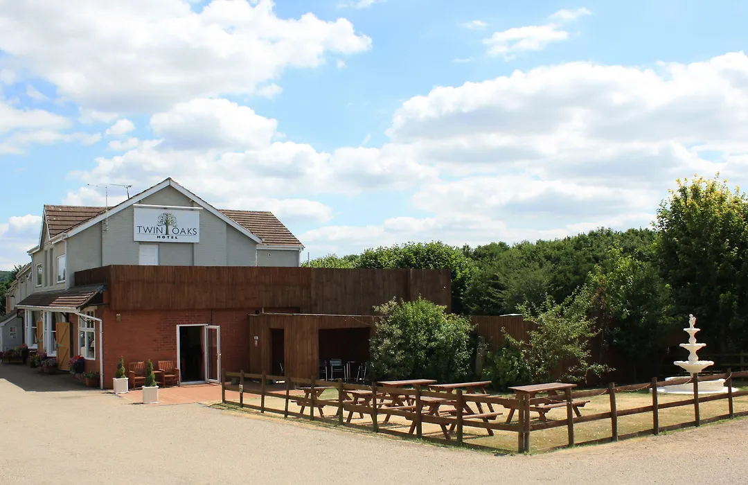 Twin Oaks Hotel-1