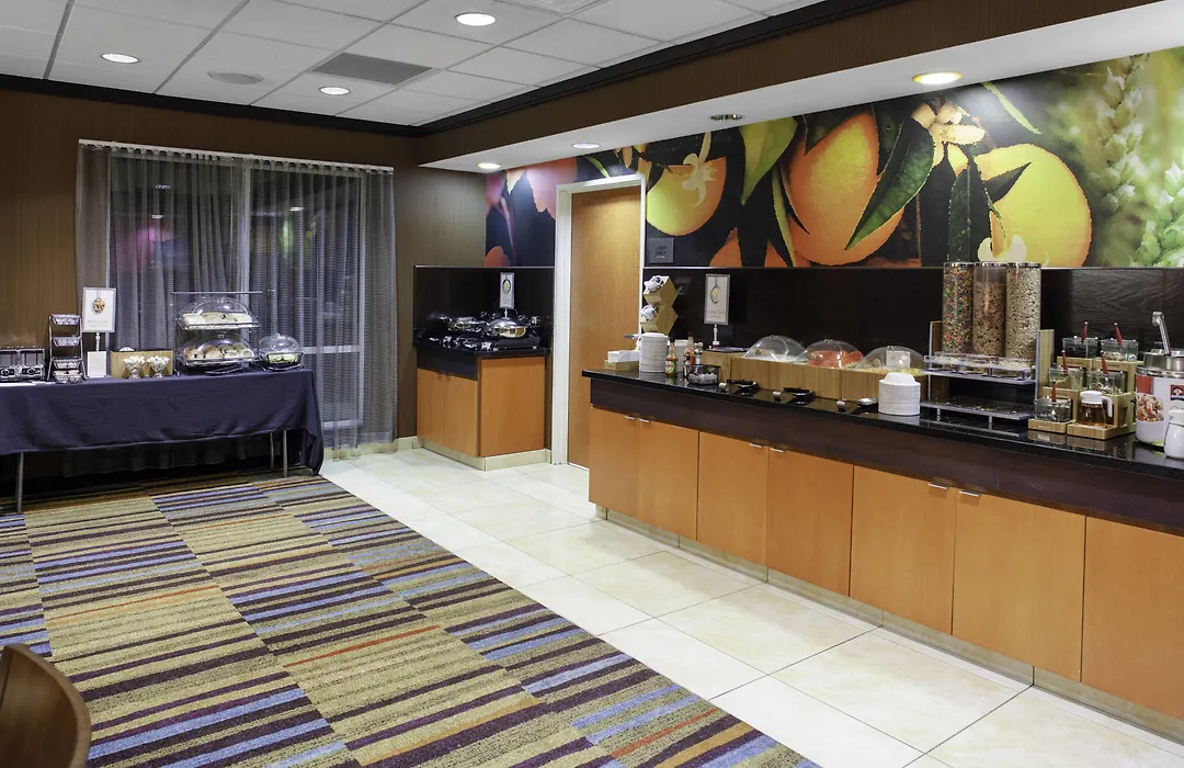 Fairfield Inn And Suites By Marriott Seymour-1