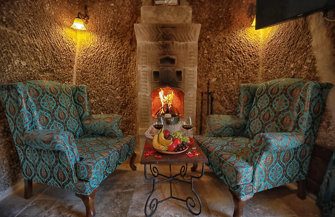 Traveller'S Cave Hotel-1