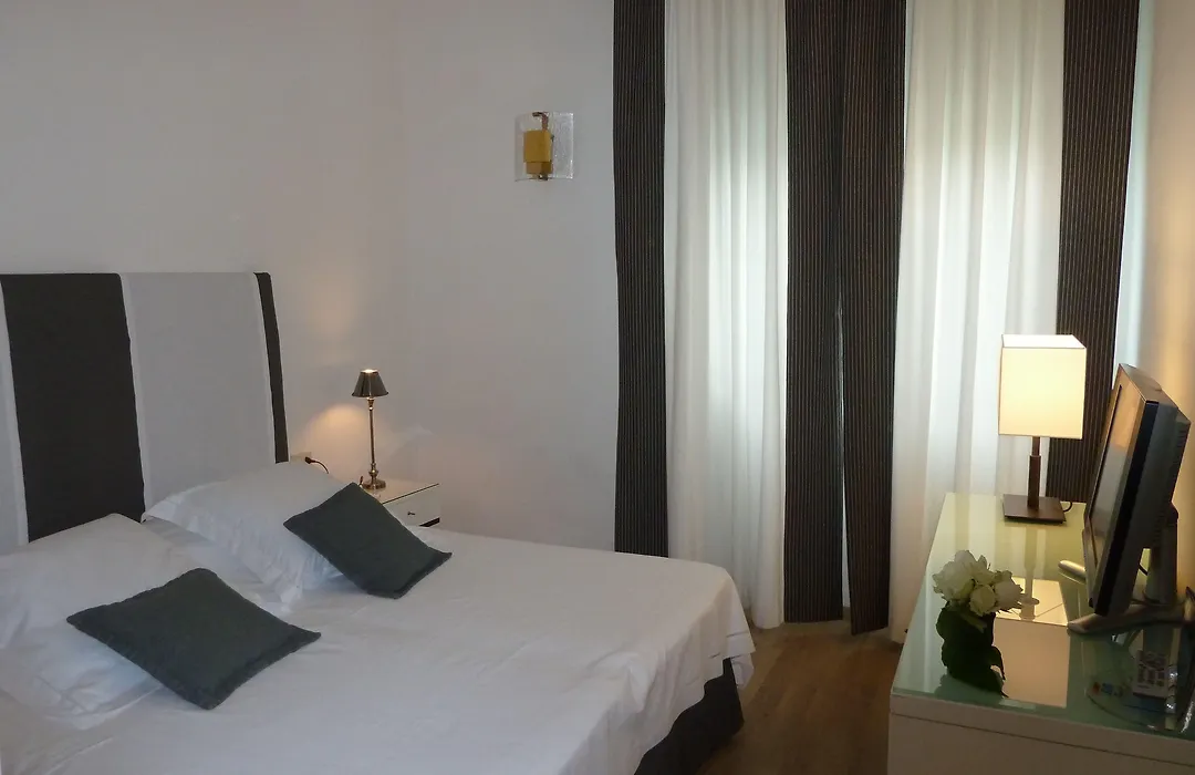 Hotel Mediterraneo Suite&Residence-1