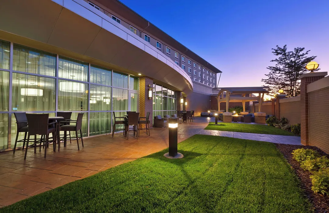 Courtyard Omaha La Vista-1