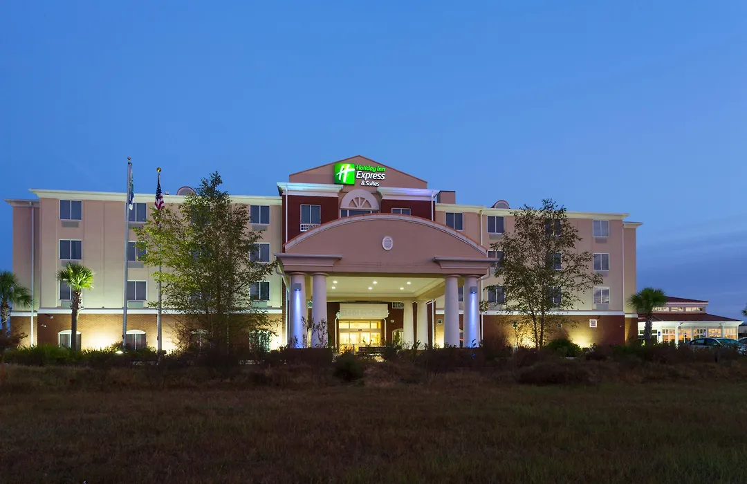 Holiday Inn Express & Suites Moultrie By Ihg-1