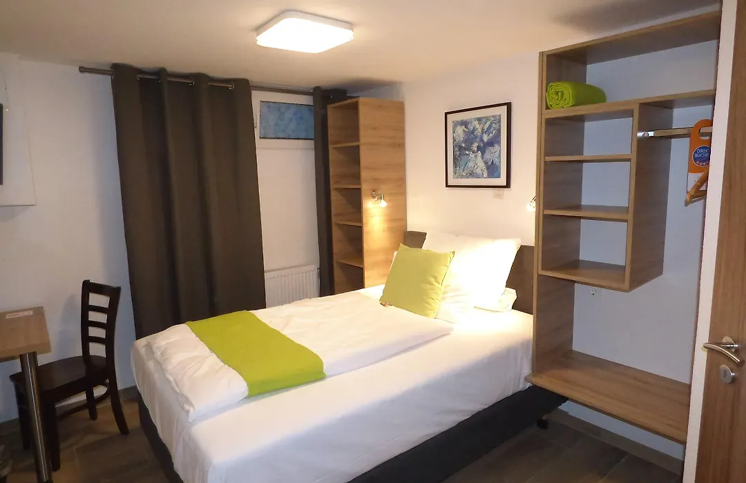 Hotel Art Inn Dinslaken-1