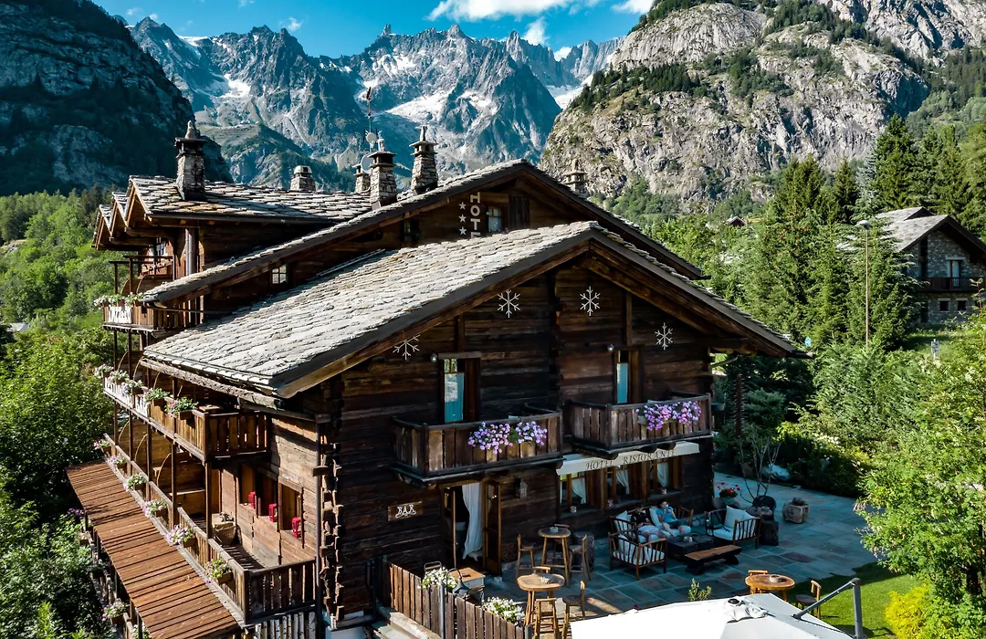 Hotel Chalet Svizzero-1