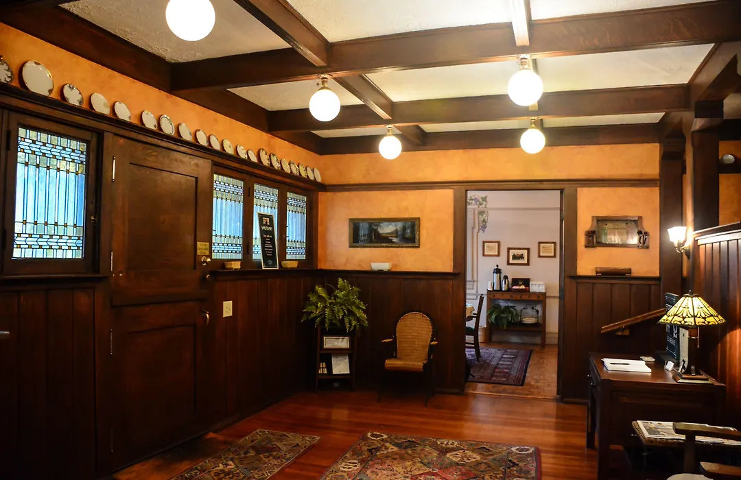 Stone Soup Inn-1