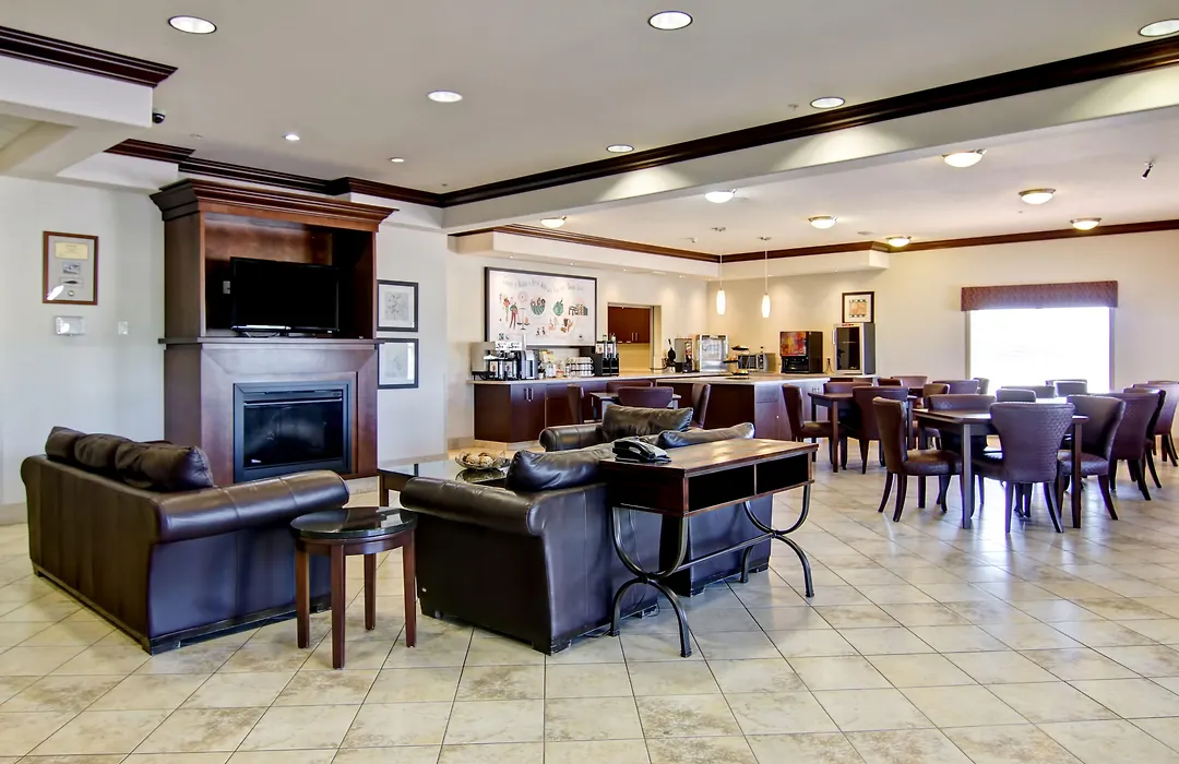 Canalta Hotel Tisdale-1