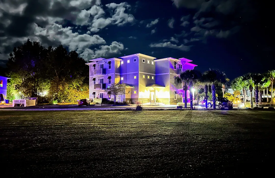 30-A Inn & Suites-1