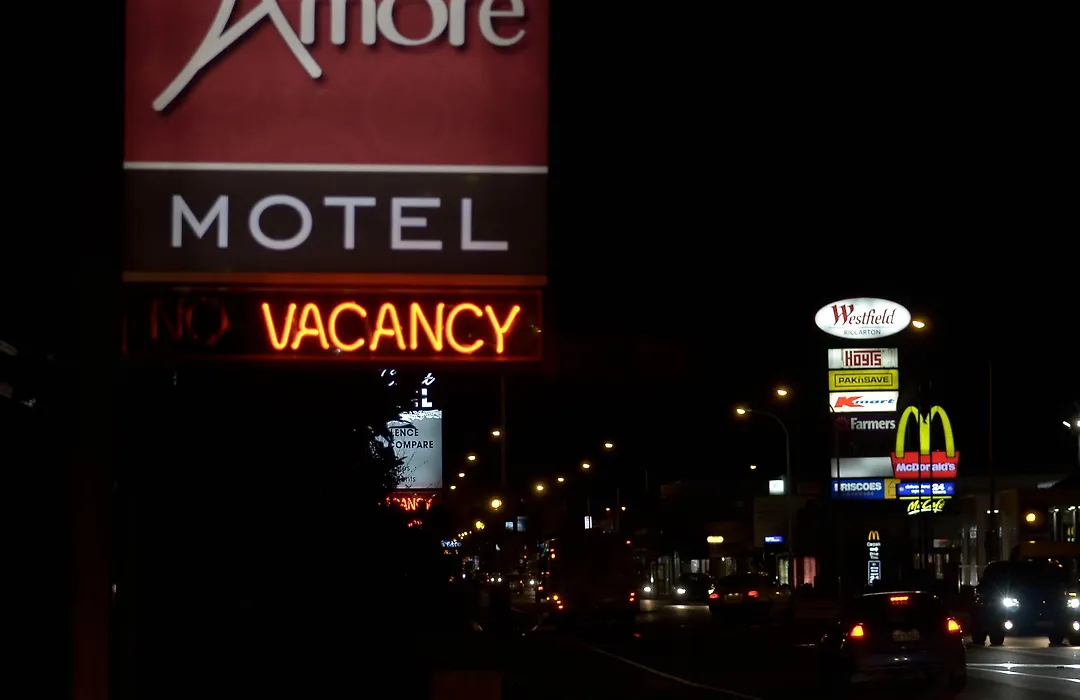 Quality Suites Amore-1