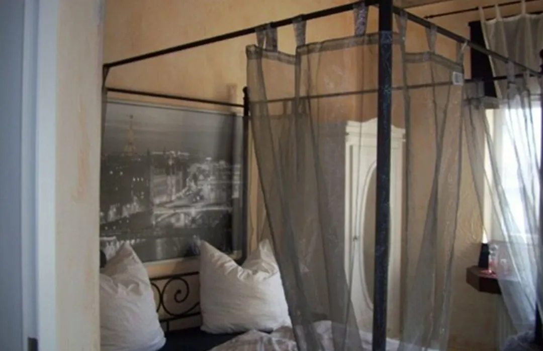 Fritzis Art Hotel-1