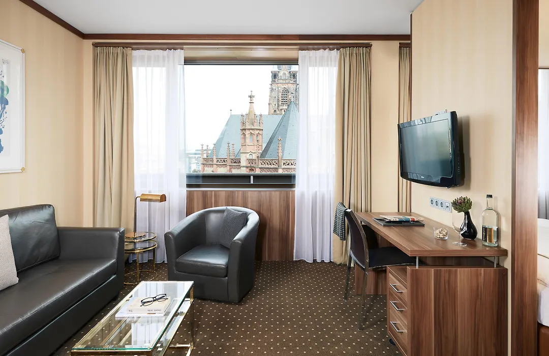 Living Hotel Duesseldorf-1
