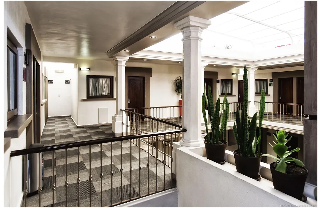 Hotel Abu-1