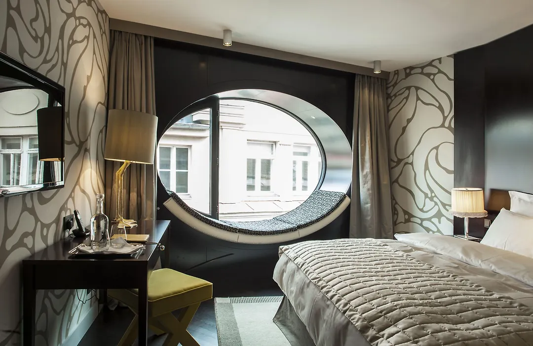 Hotel Topazz & Lamee-1