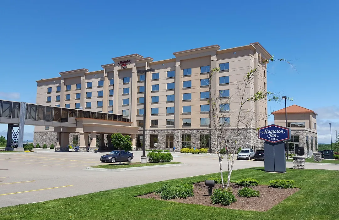 Hampton Inn Sydney-1