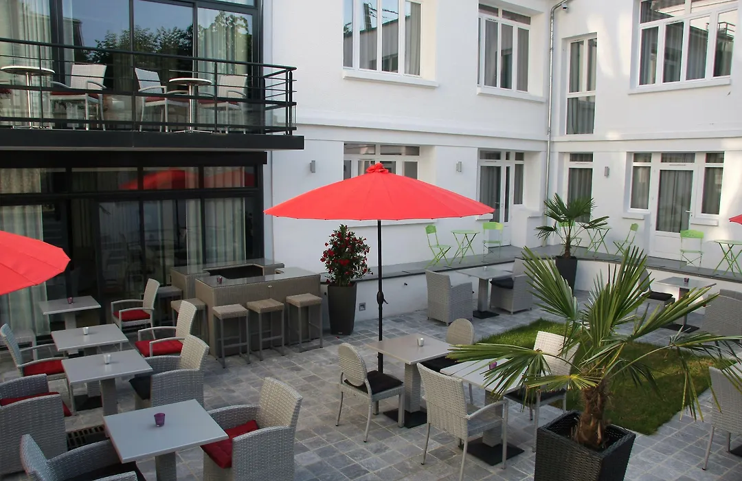 Le César Hôtel-1
