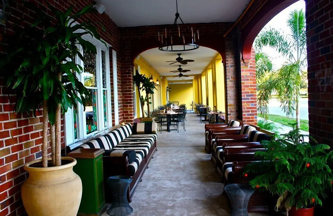 Hollander Hotel - Downtown St. Petersburg-1