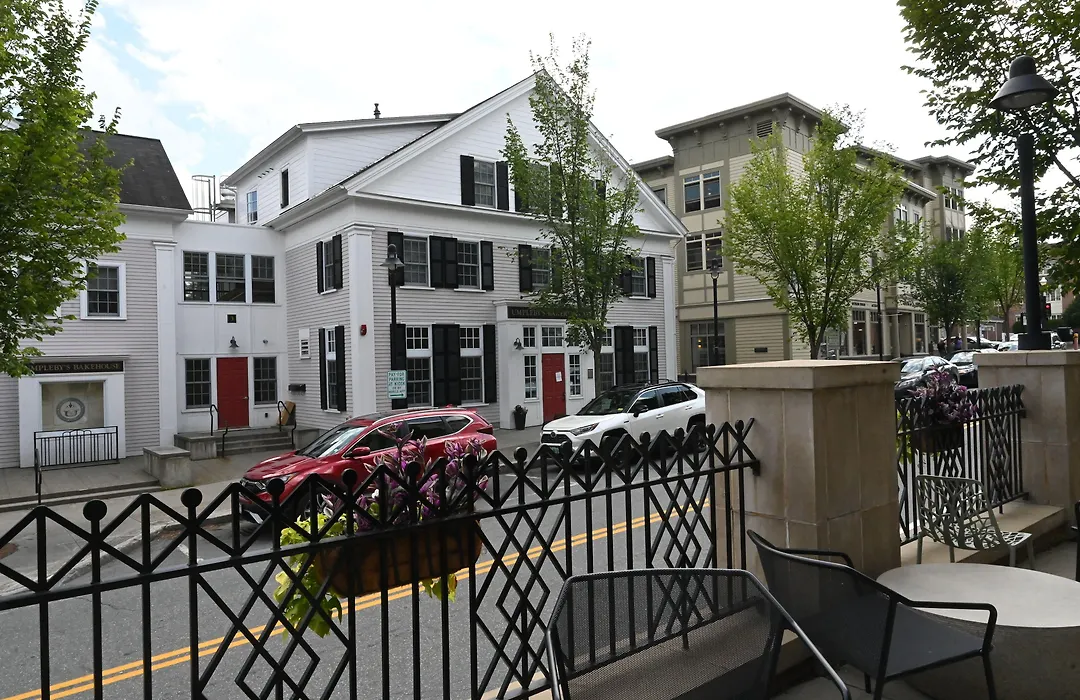 Six South St. Hotel-1