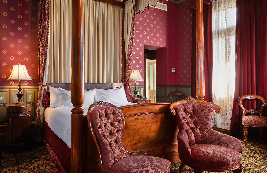 Craig'S Royal Hotel-1