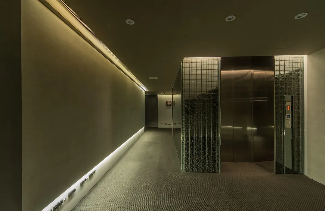 Simple + Hotel-1
