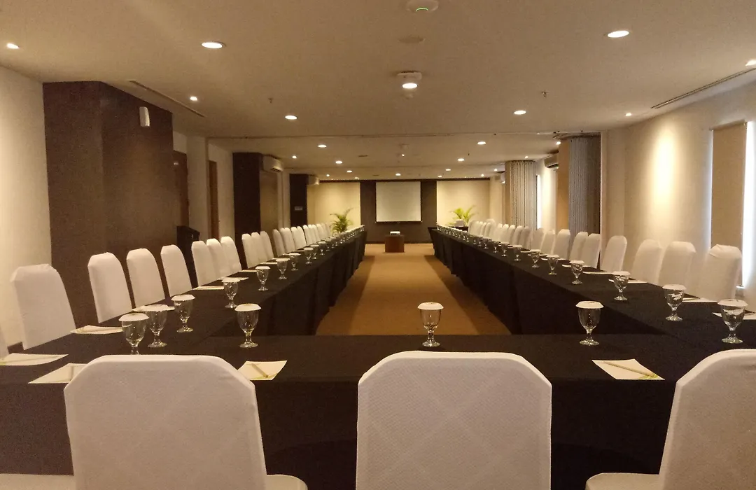 Primebiz Hotel Kuta-1