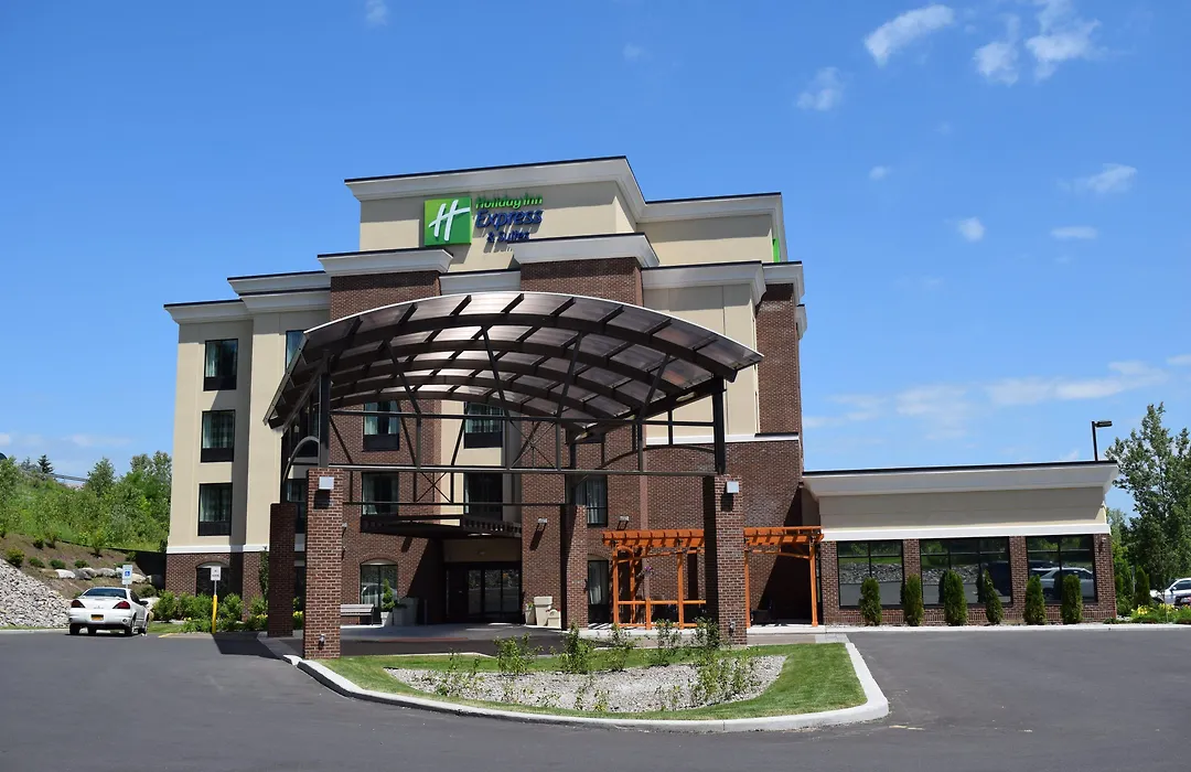Holiday Inn Express & Suites Geneva Finger Lakes By Ihg-1