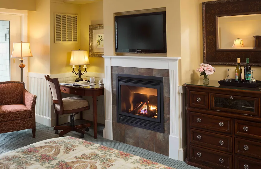 Grand Harbor Inn-1