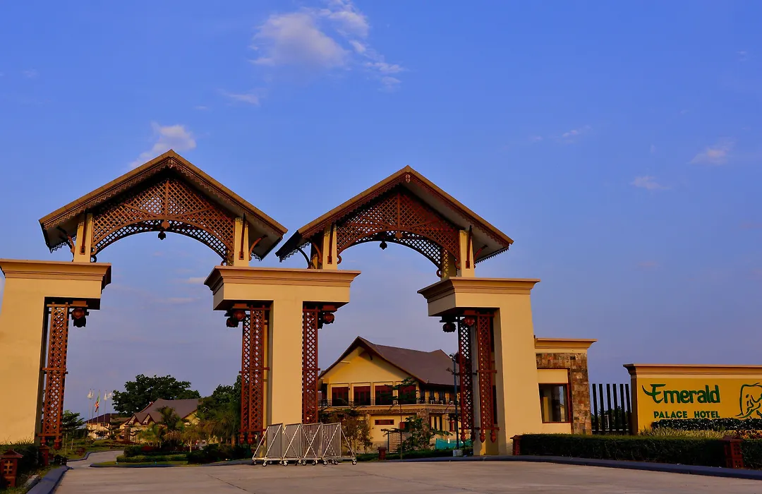Emerald Palace Hotel-1