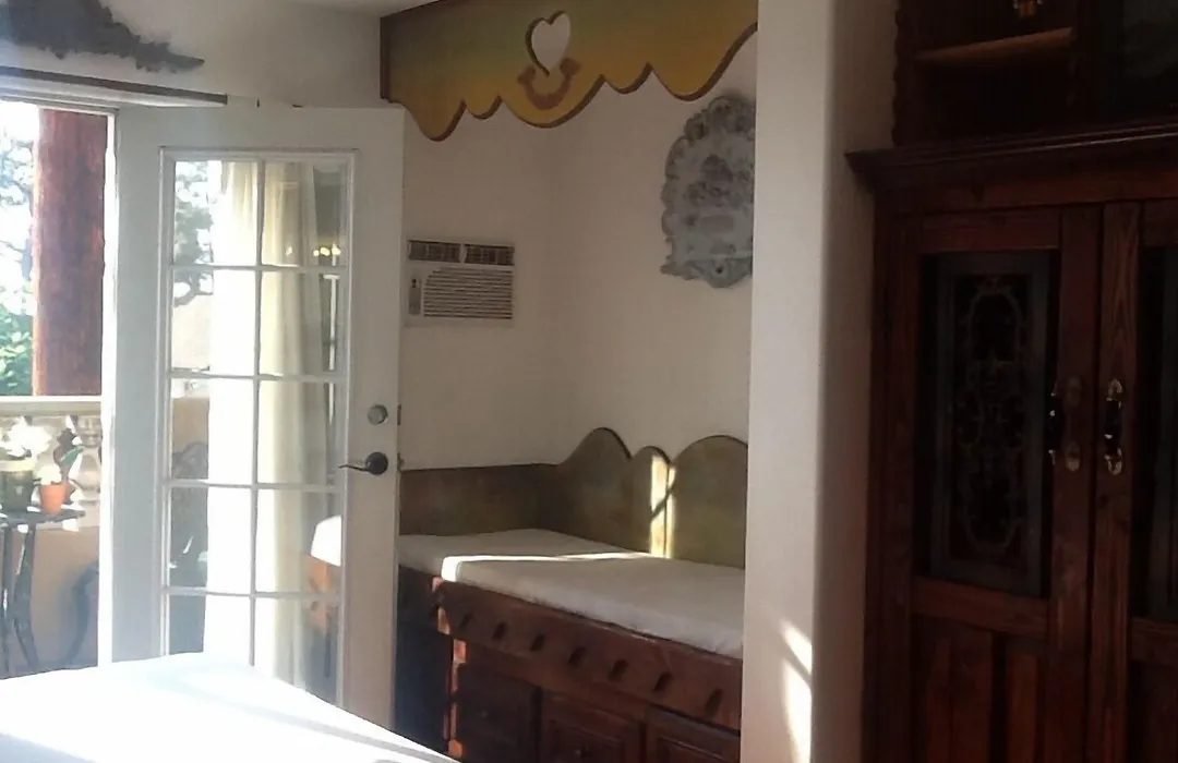 Secret Garden Inn-1