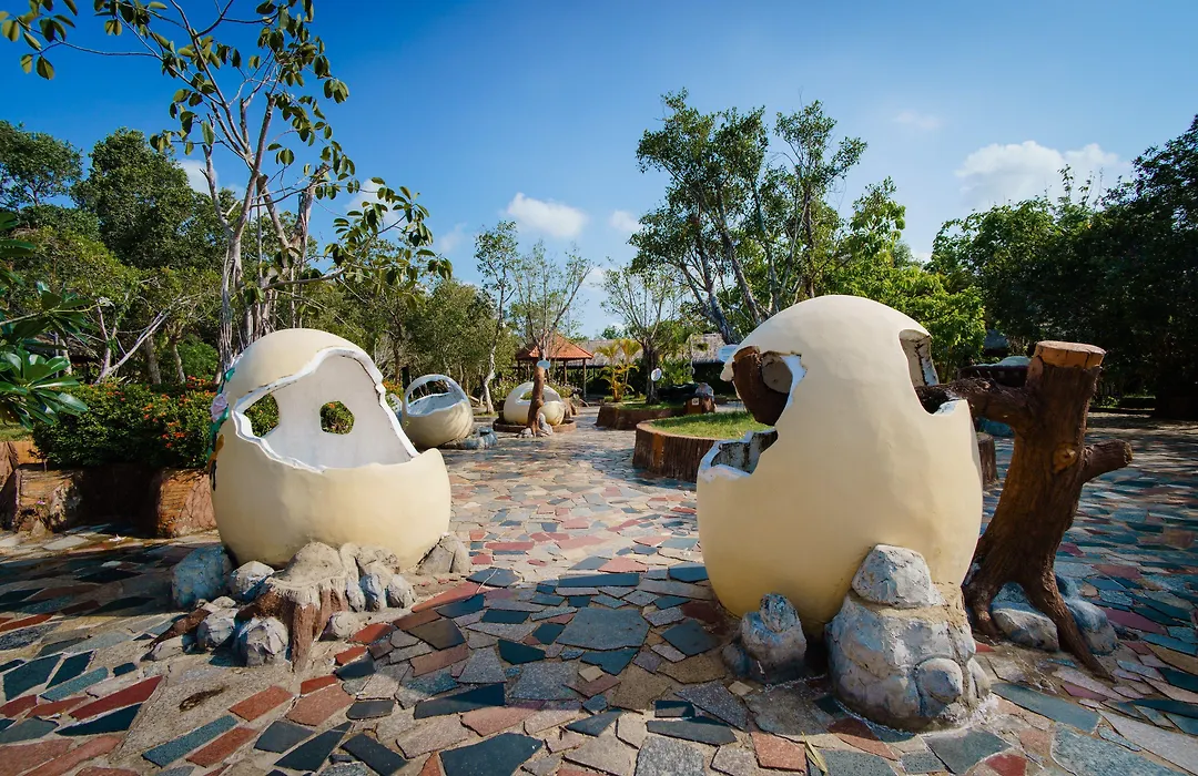 Minera Hot Springs Binh Chau-1