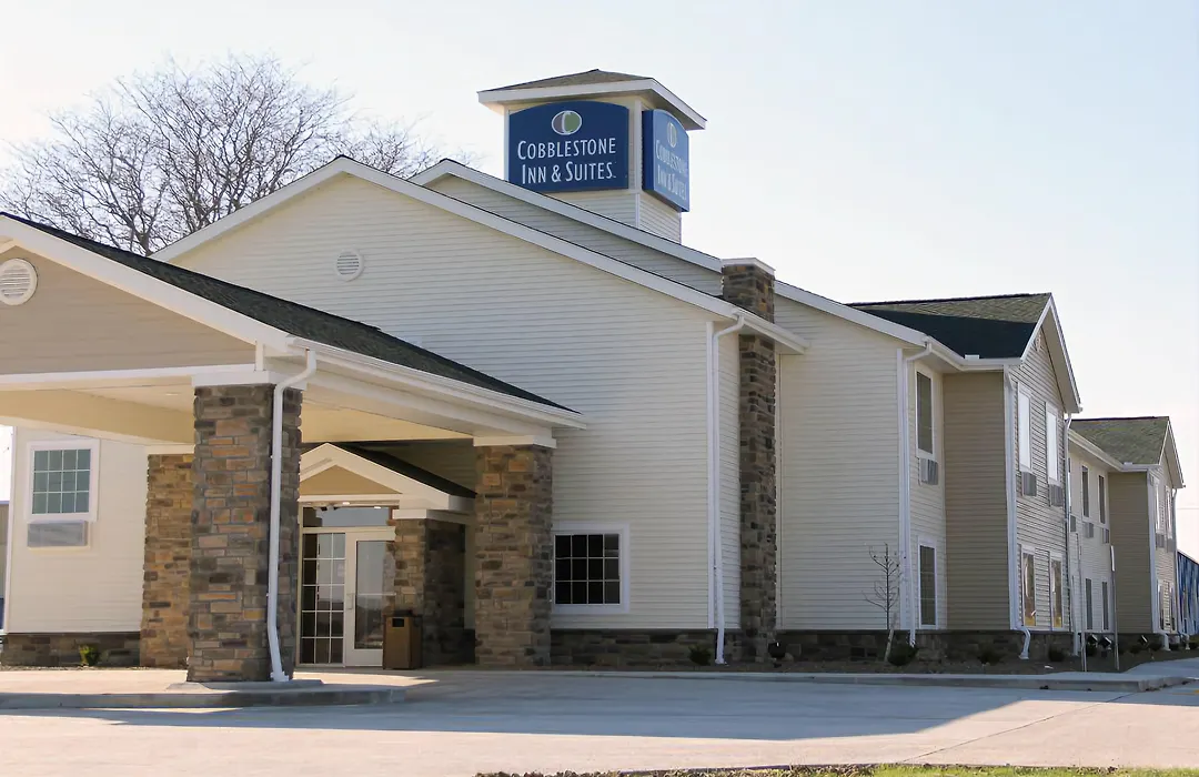 Cobblestone Inn & Suites - Corry-1