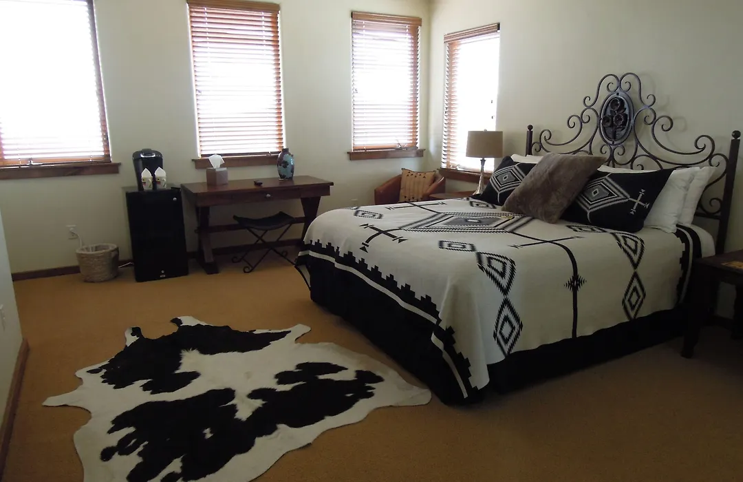 Croad Vineyards - The Inn-1