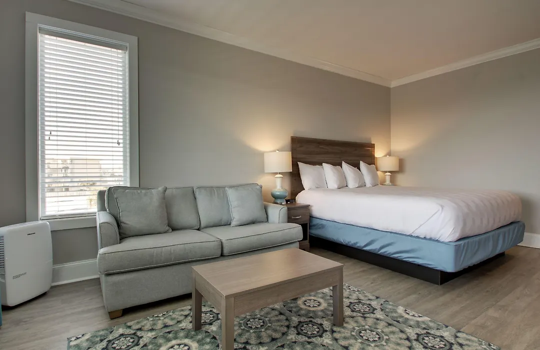 Islander Hotel & Resort-1