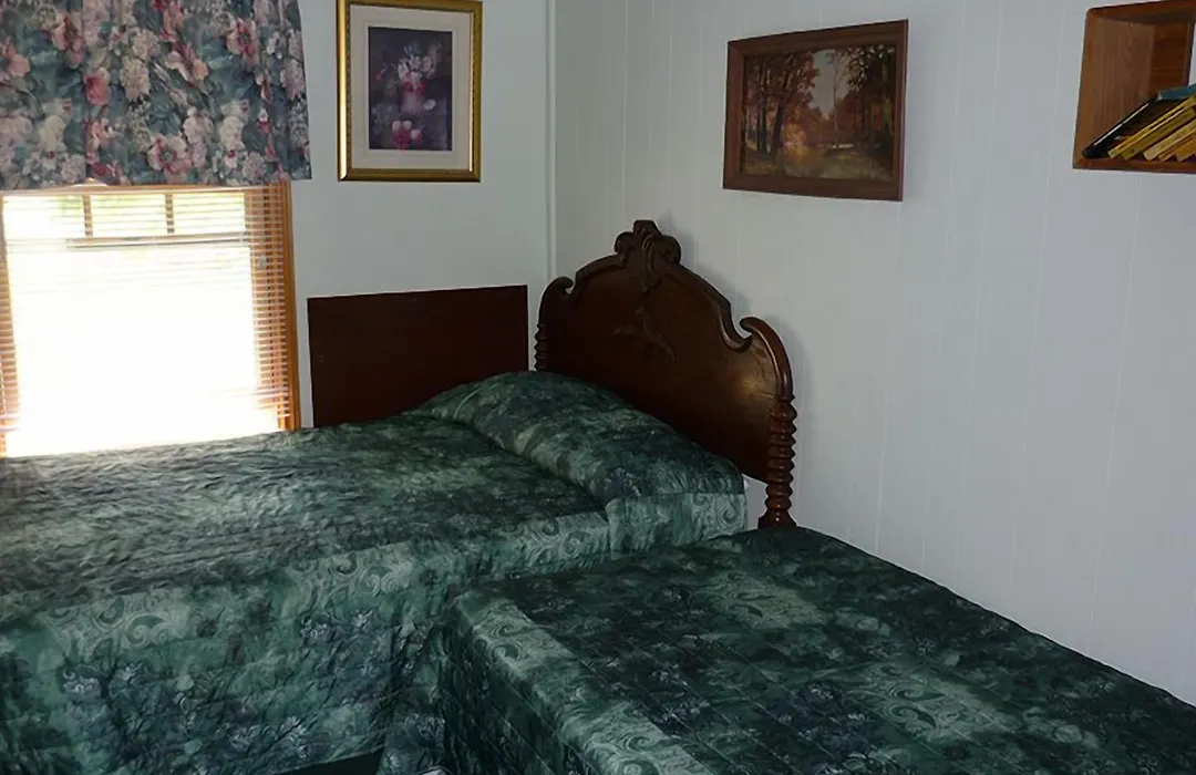 Silver Springs Cottage Resort-1